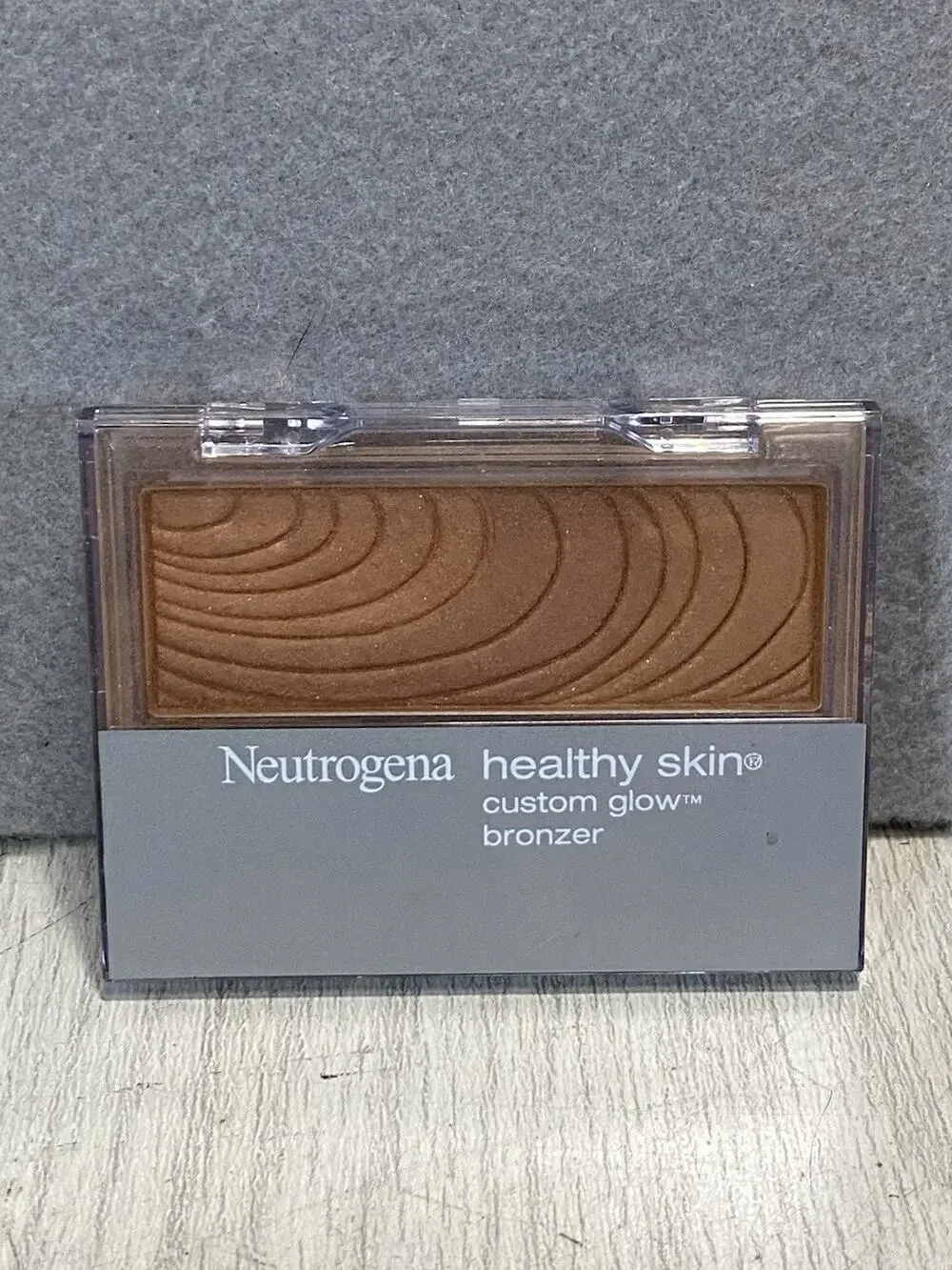 Neutrogena Healthy Skin Custom Glow Bronzer, # 70 Sunrise Glow